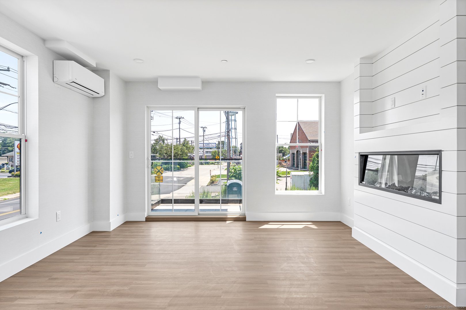 32 Broadway Avenue Photo 21