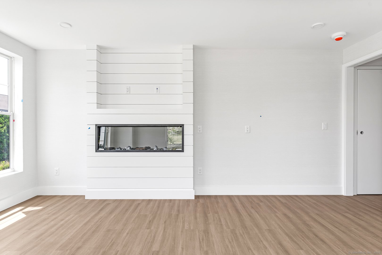 32 Broadway Avenue Photo 26