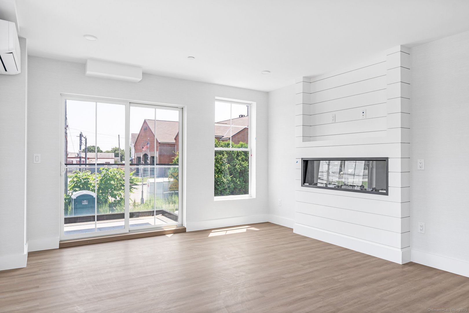 32 Broadway Avenue Photo 29