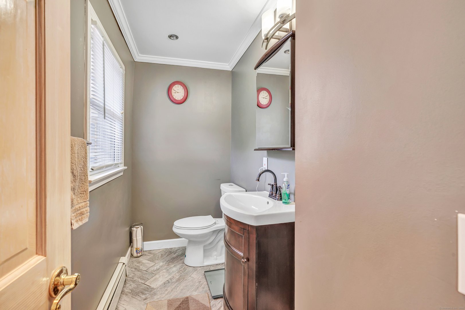 40 Walnut Street Photo 7