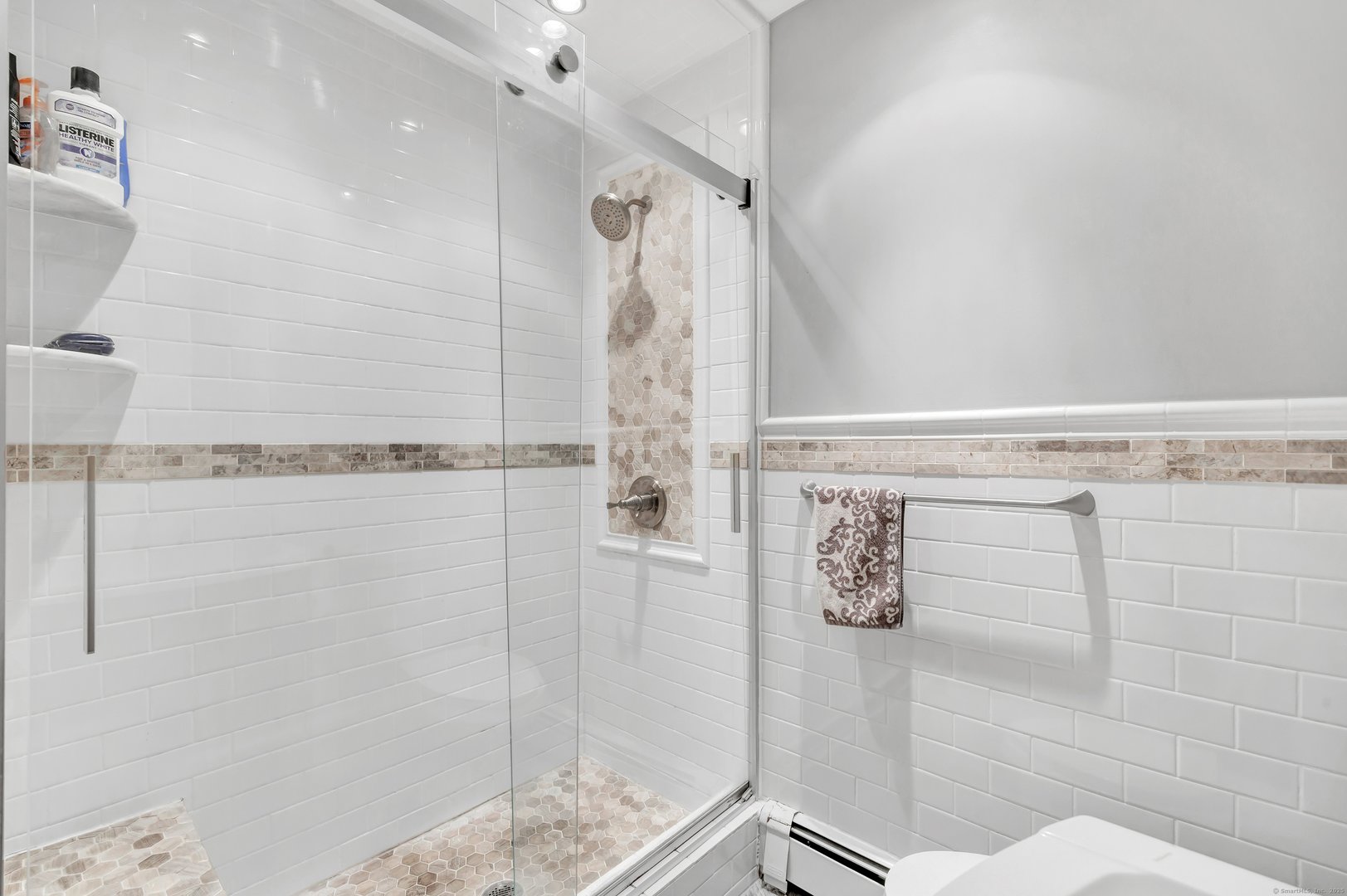 40 Walnut Street Photo 11