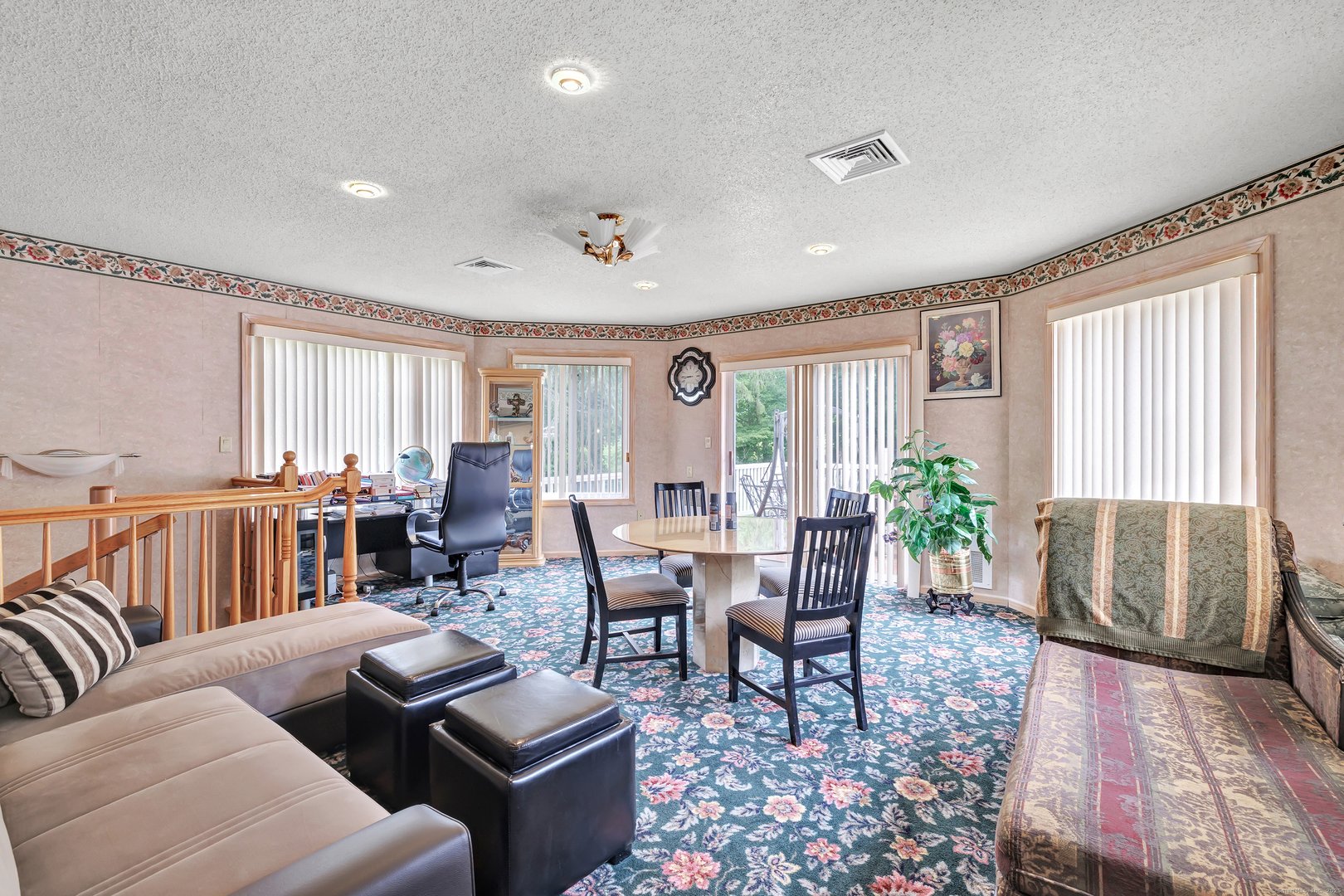 40 Walnut Street Photo 12