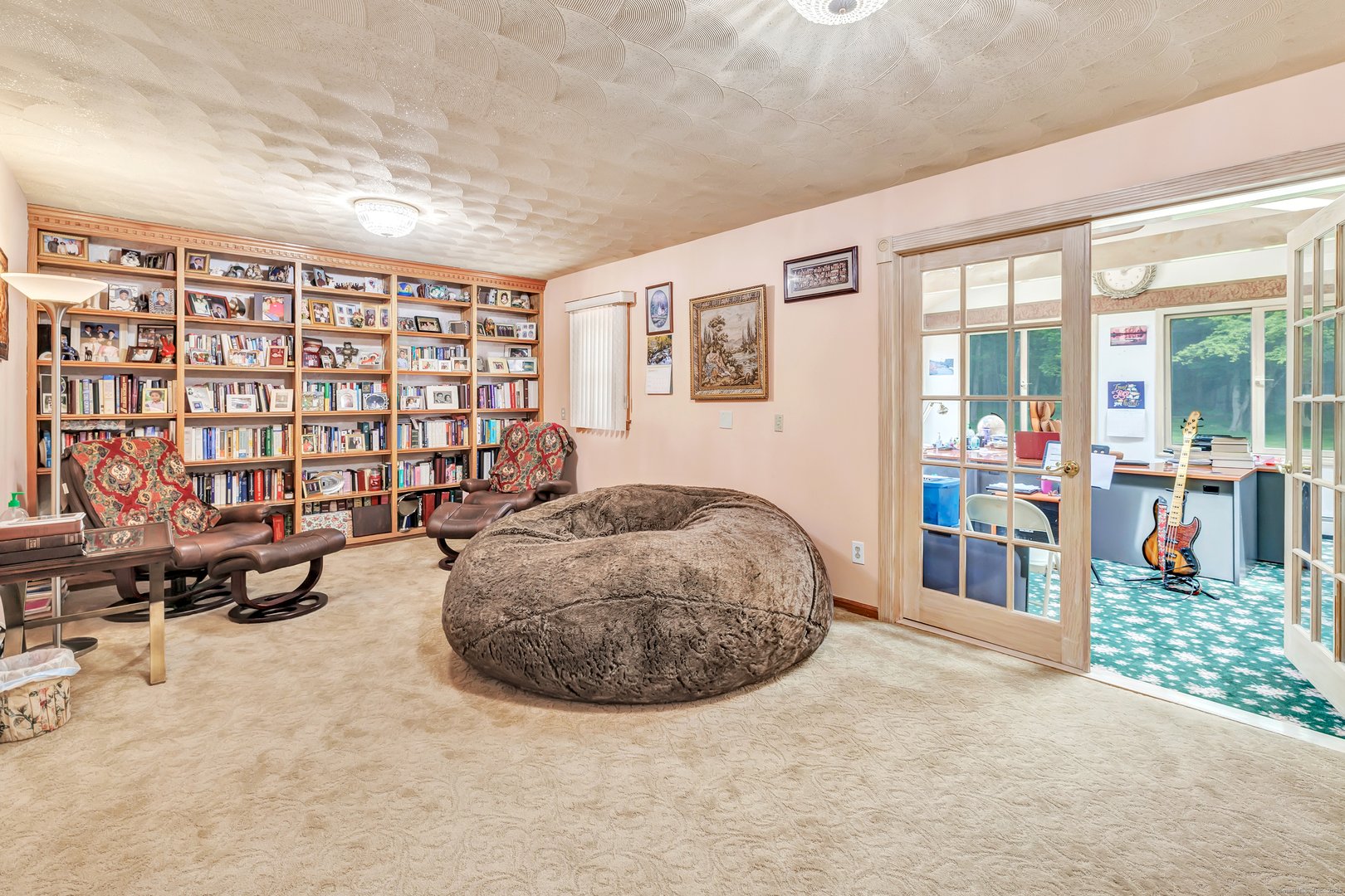 40 Walnut Street Photo 14