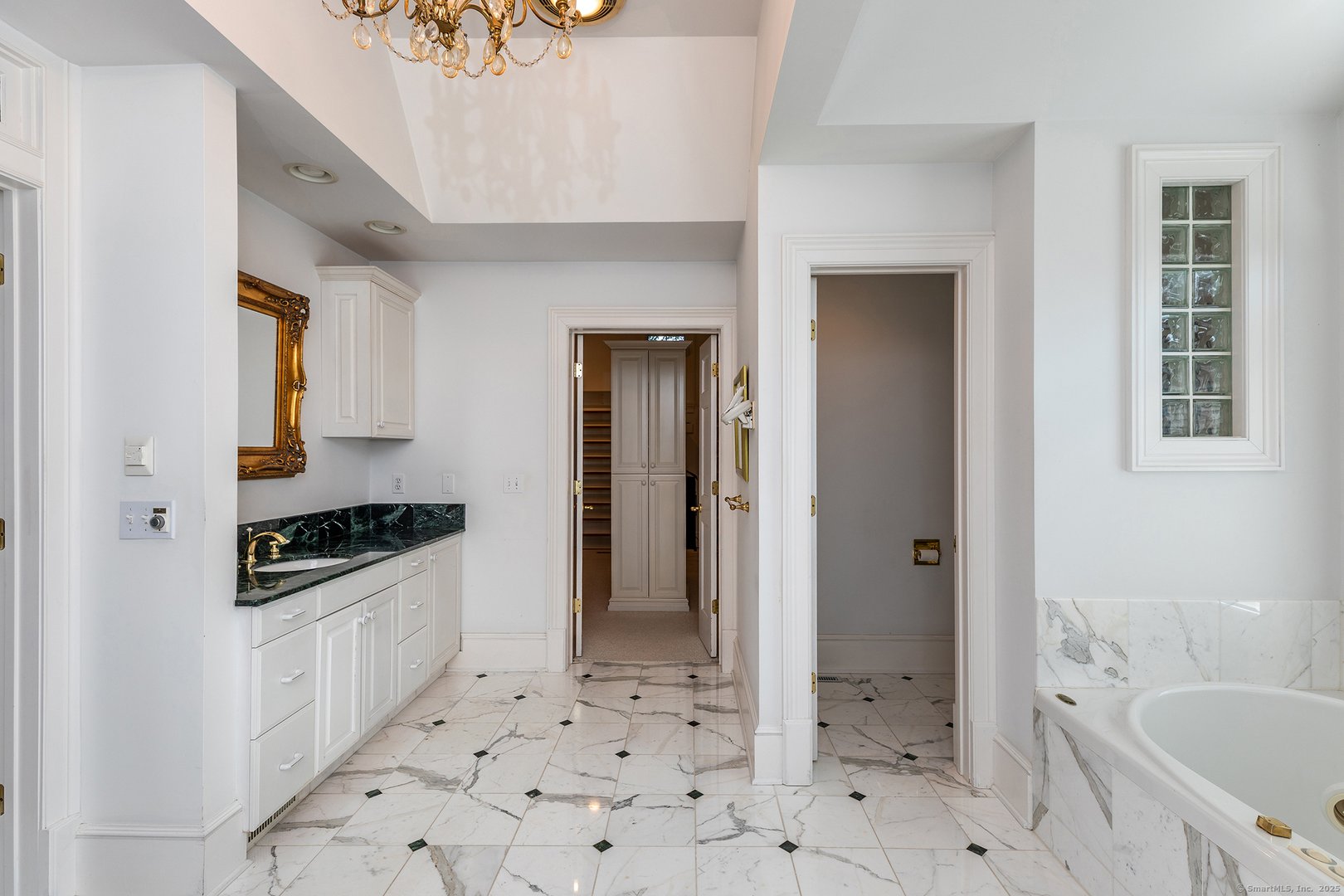 370 Northrop Street Photo 21