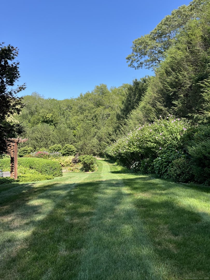 66 Cove Road Photo 4