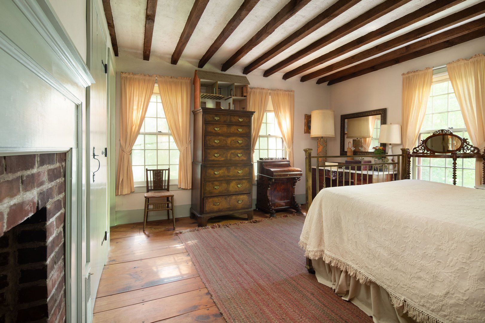 37 Lower Barrack Road Photo 12