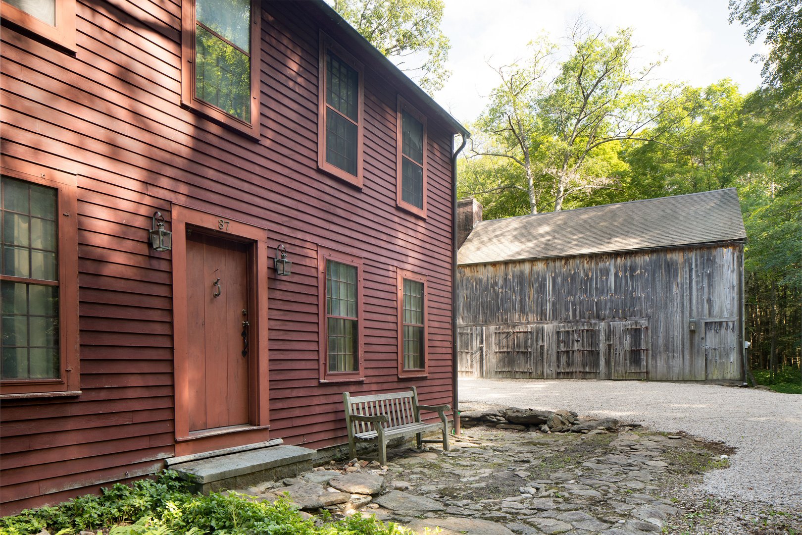 37 Lower Barrack Road Photo 24