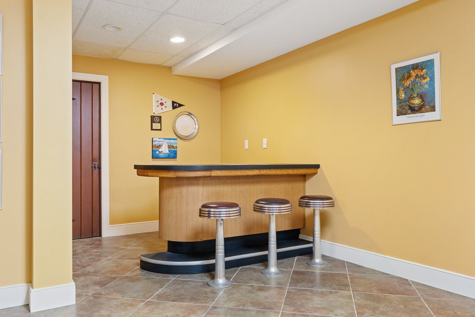 993 Pequot Avenue Photo 31