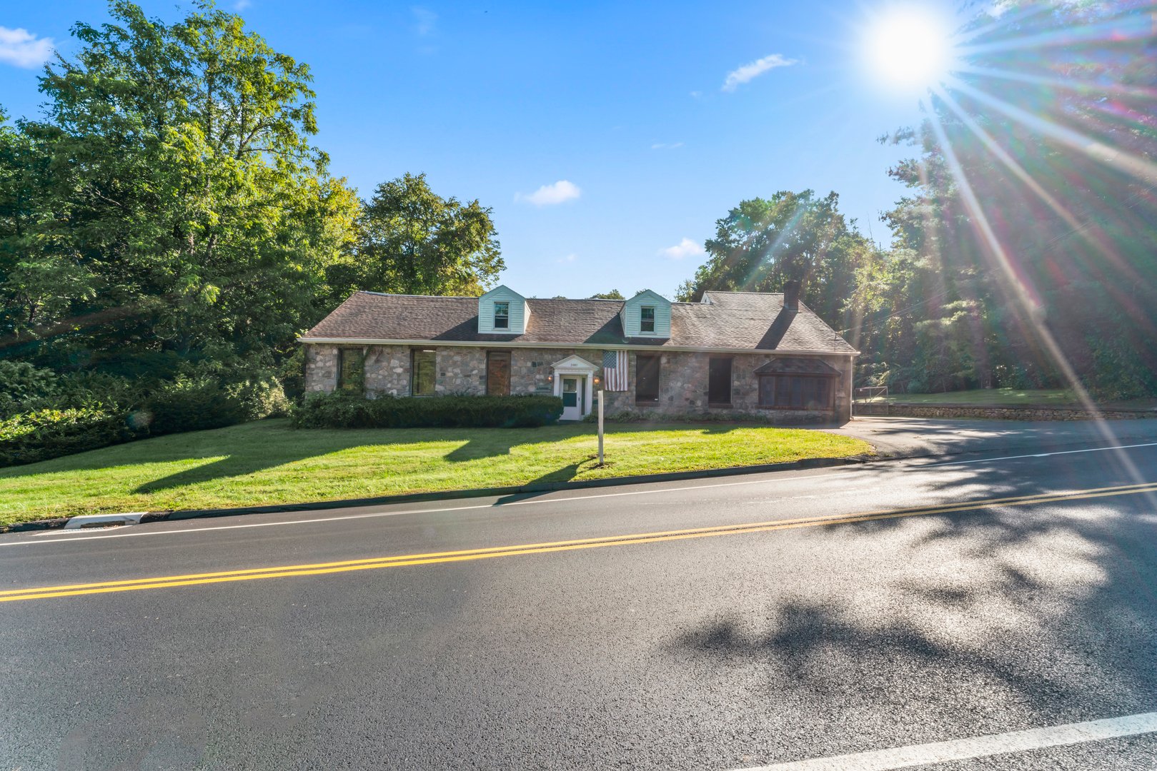 1480 Monroe Turnpike Photo 3