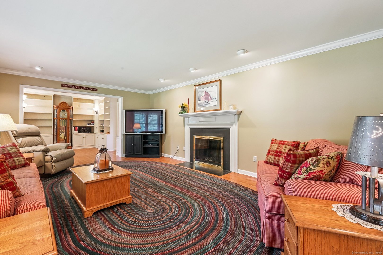 1 Lake Louise Drive Photo 3