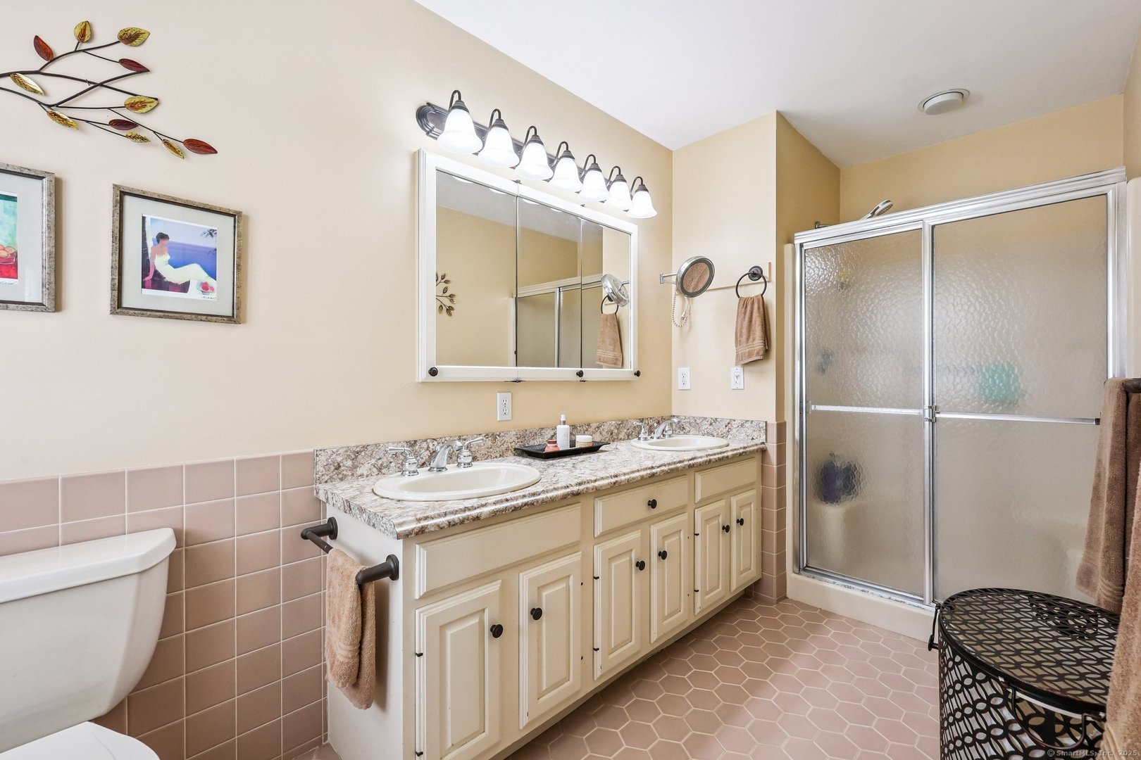 1 Lake Louise Drive Photo 19