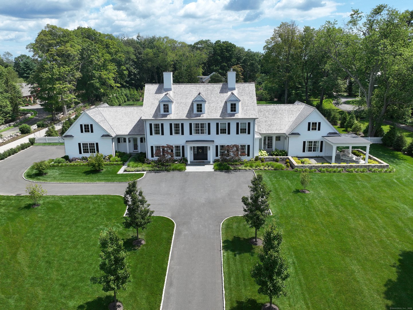 688 Hulls Farm Road Photo 14