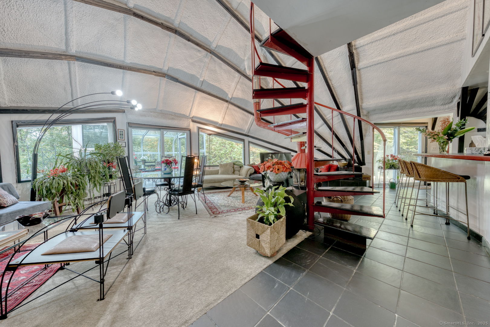 11 Day Road Photo 18