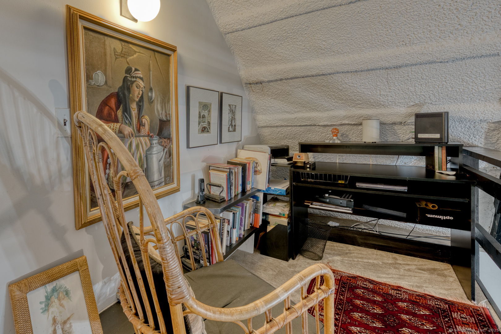 11 Day Road Photo 19