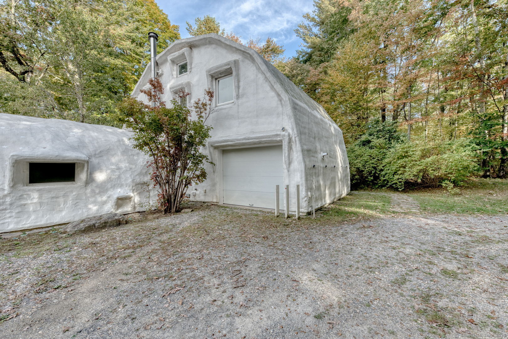 11 Day Road Photo 29