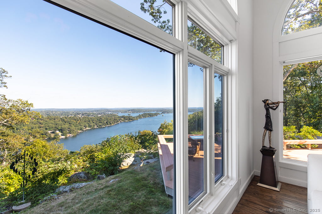 15 Alpine Road Photo 13