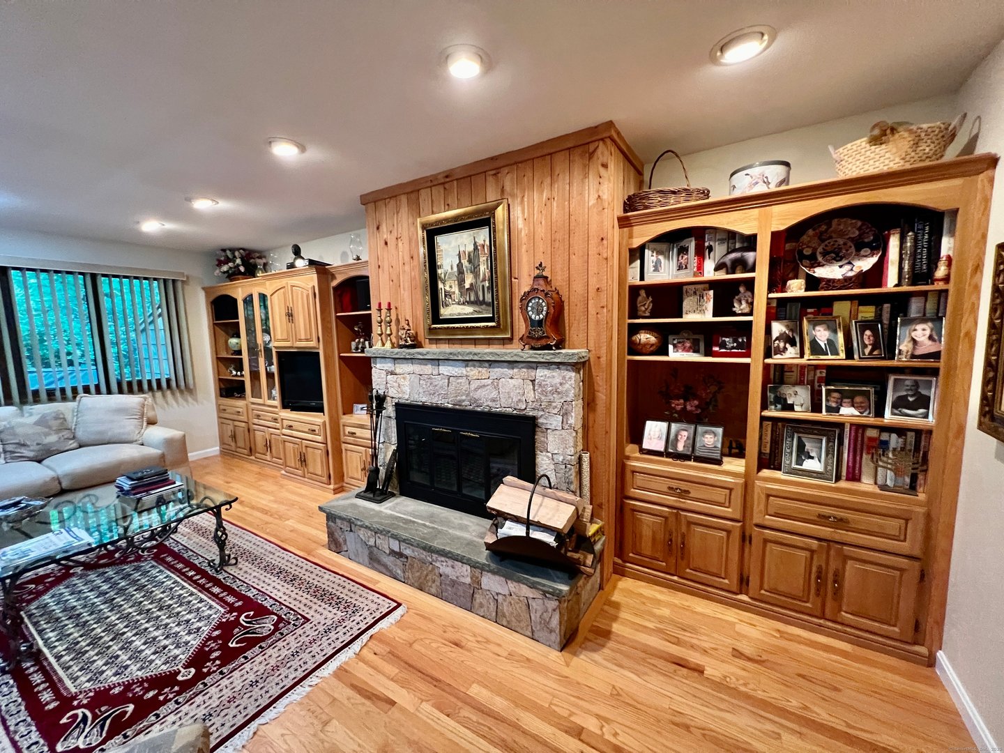 389 Trailsend Drive Photo 3