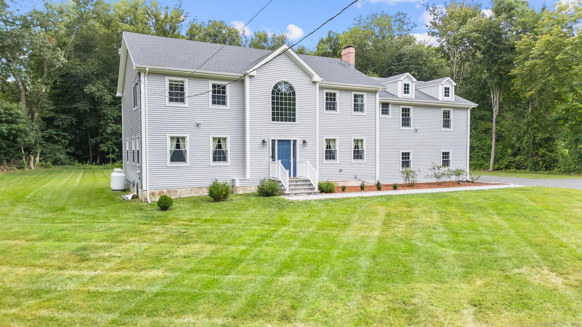 424 Racebrook Road Photo 1