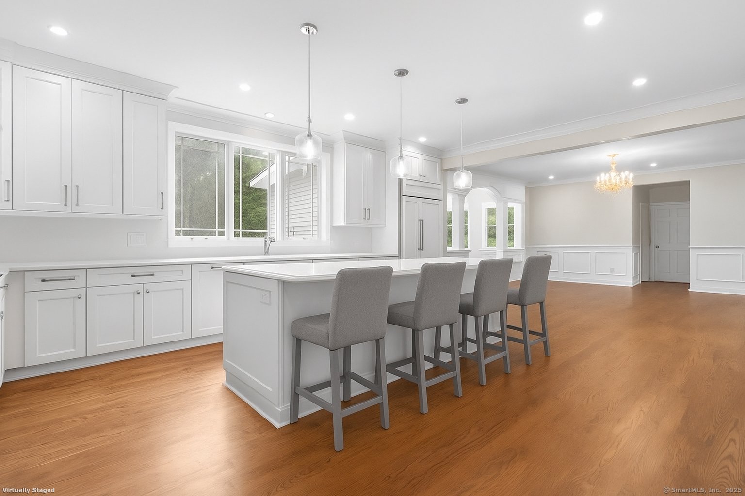 424 Racebrook Road Photo 7