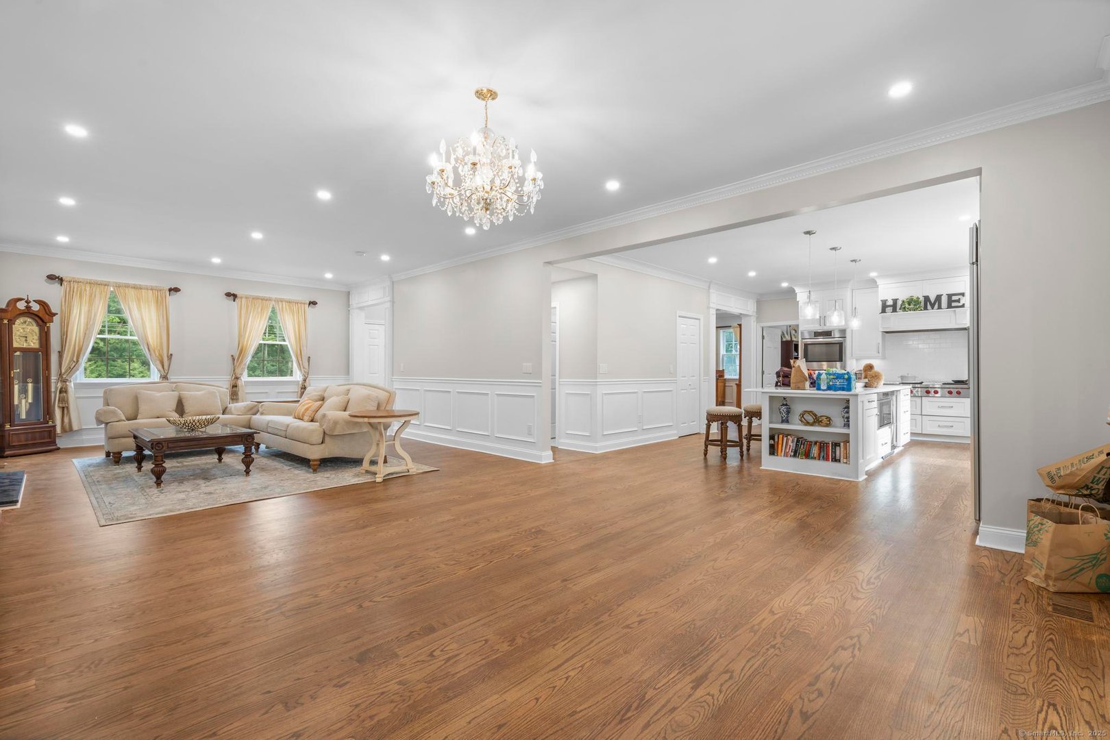 424 Racebrook Road Photo 10