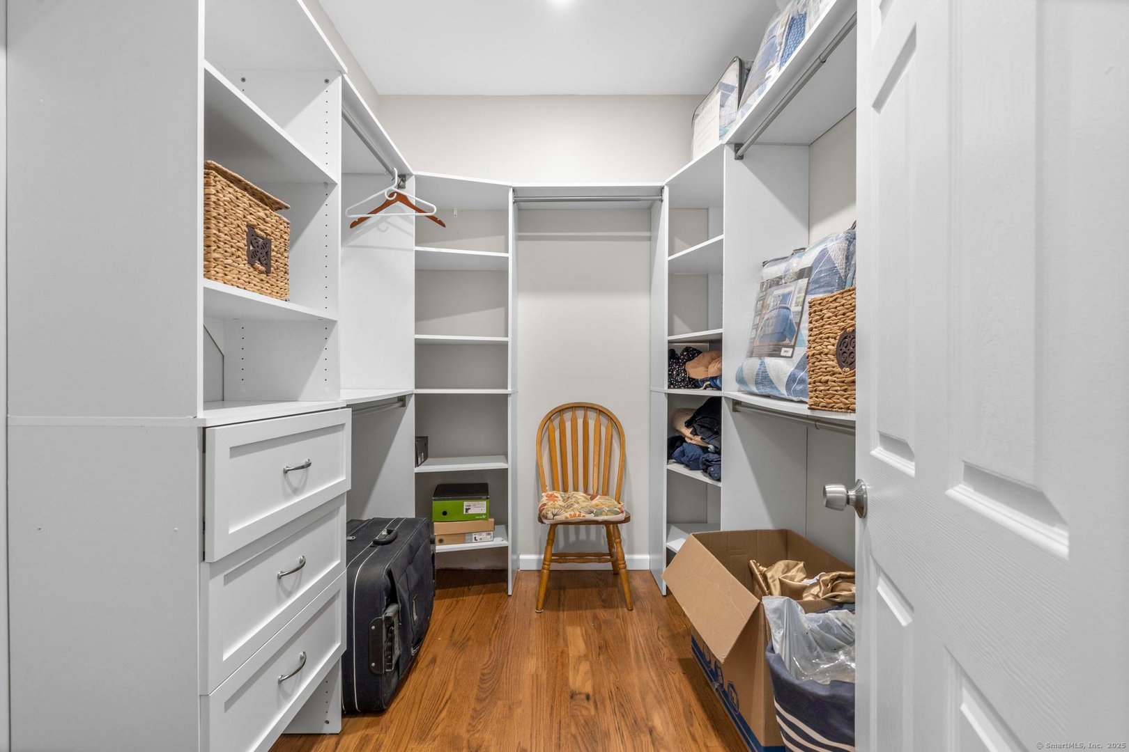 424 Racebrook Road Photo 28