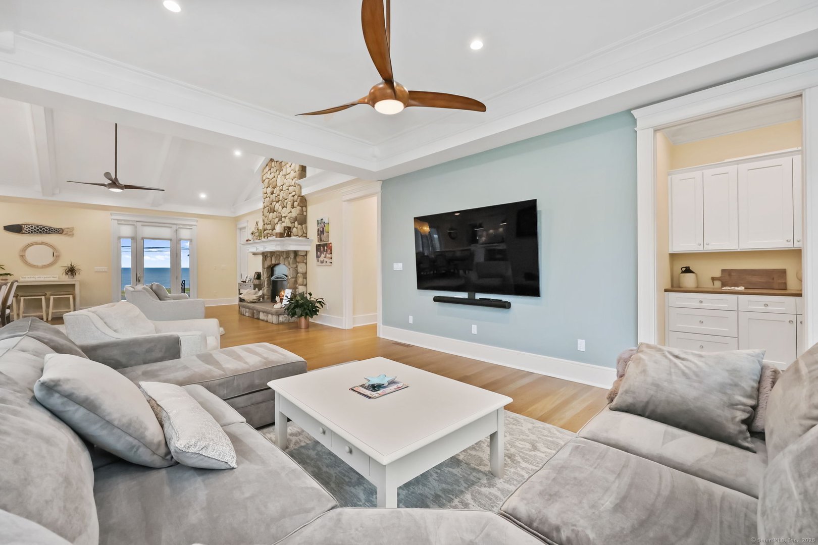 464 Park Boulevard Photo 7