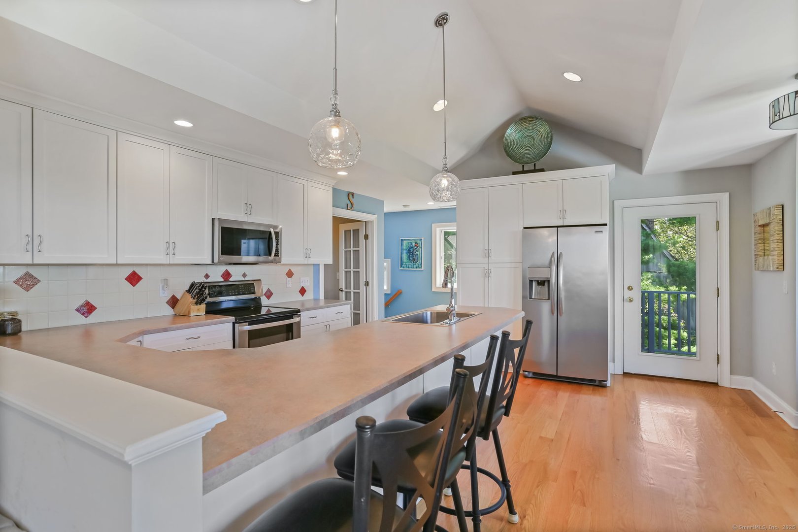 132 Merrimac Drive Photo 15