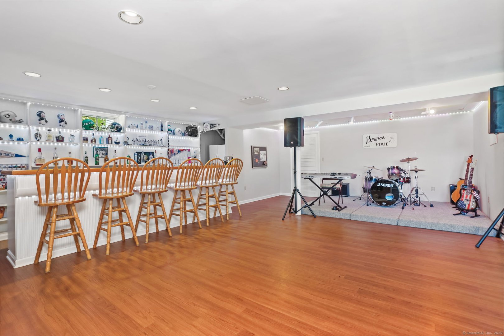 132 Merrimac Drive Photo 23