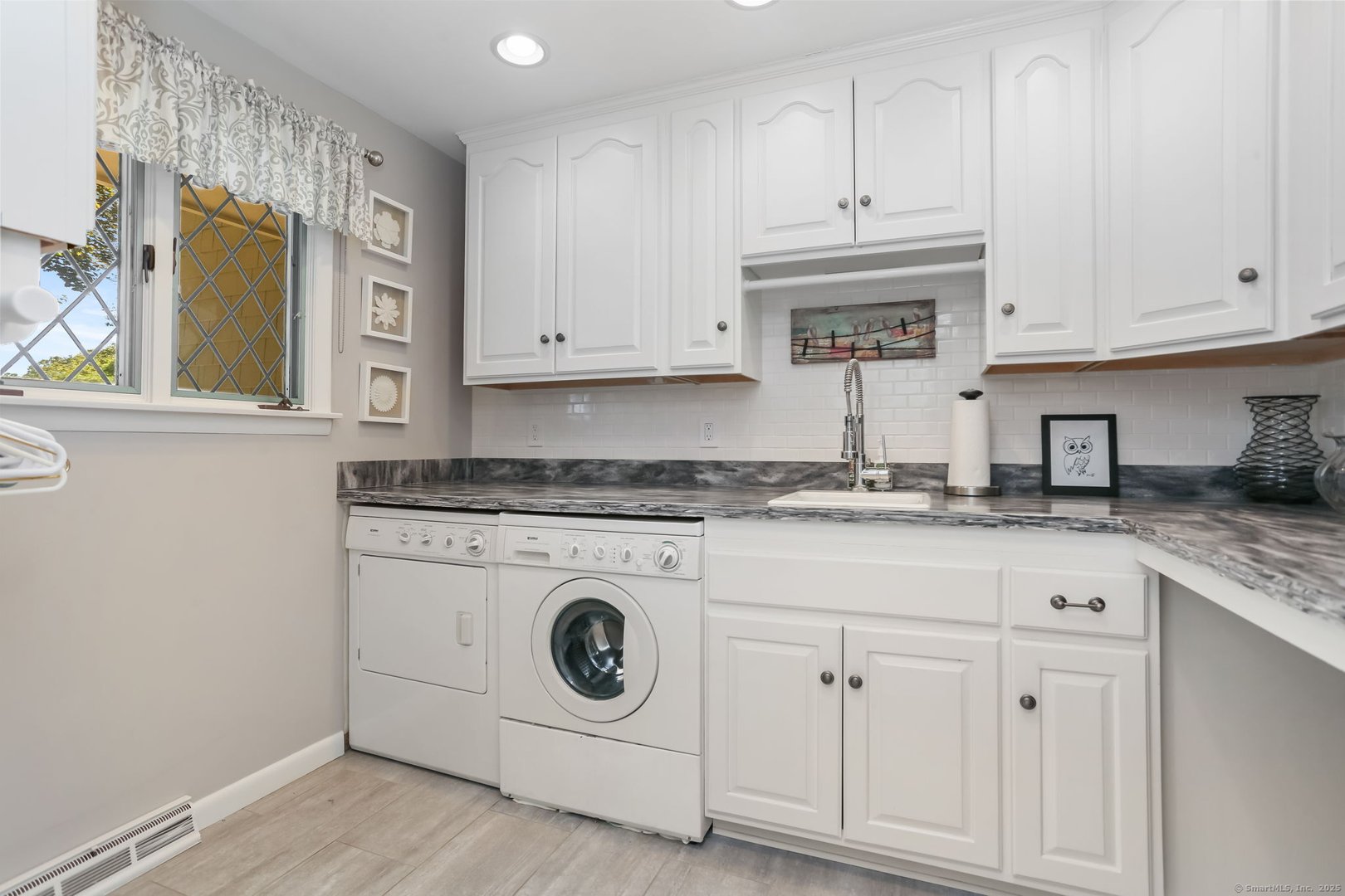 132 Merrimac Drive Photo 12