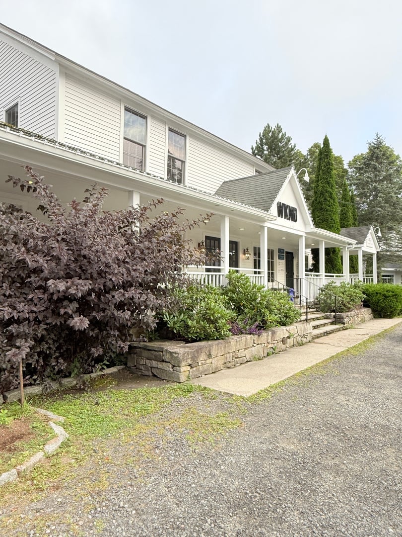 6 Cornwall Road Photo 4