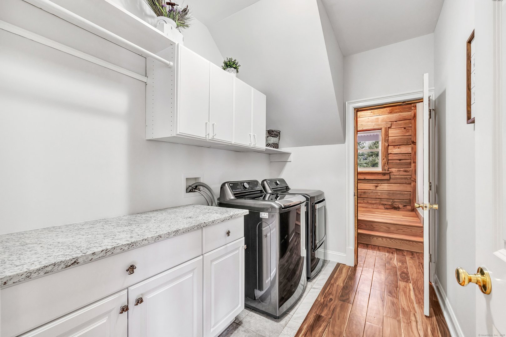 96 Big Horn Road Photo 32