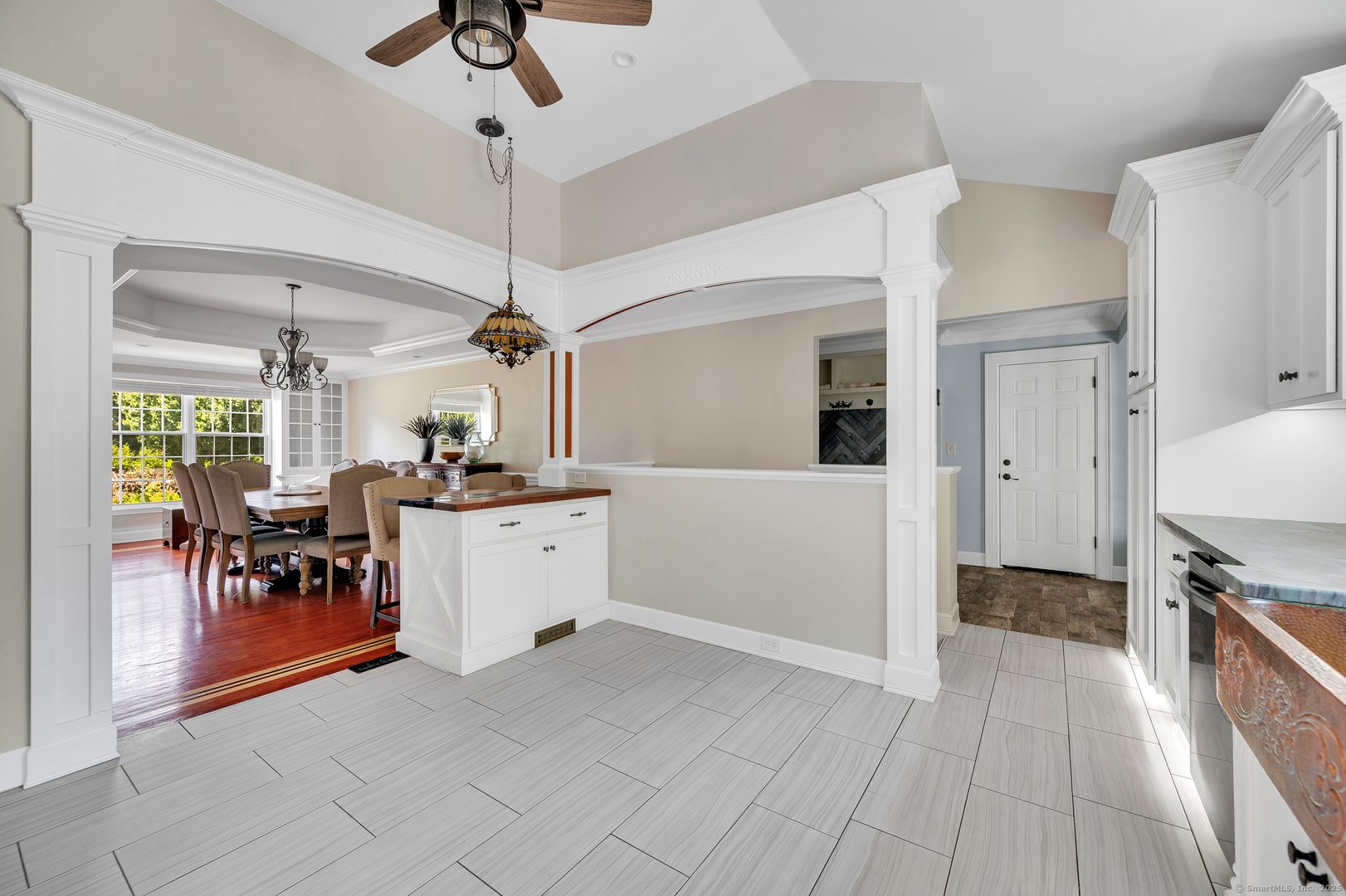473 Ridgeview Road Photo 9