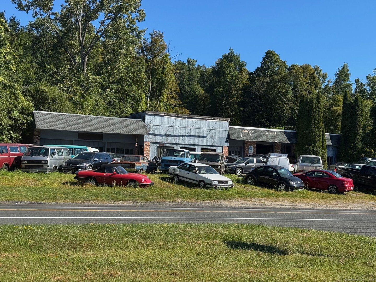 404 New Hartford Road Photo 5