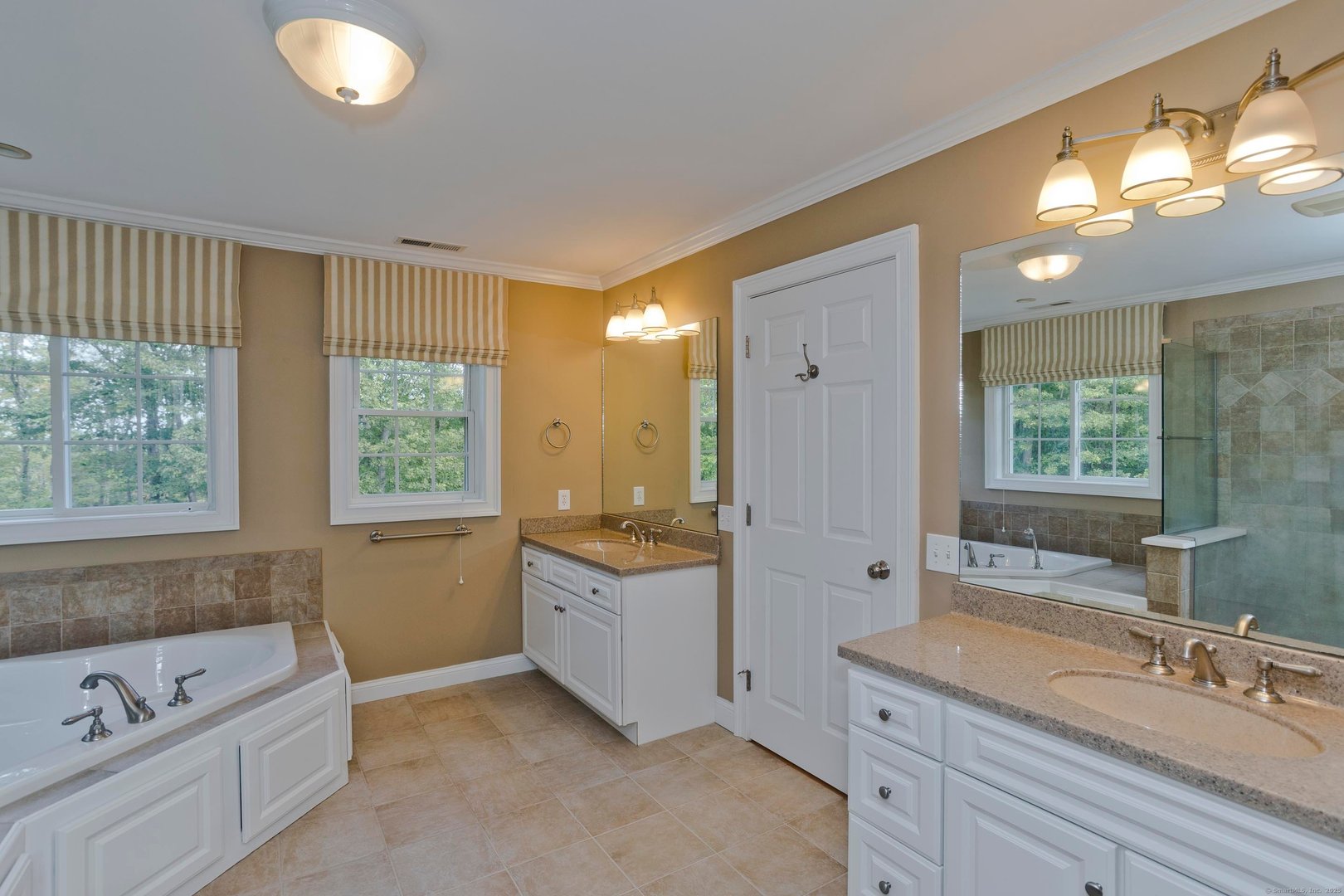 48 Cider Mill Heights Photo 13