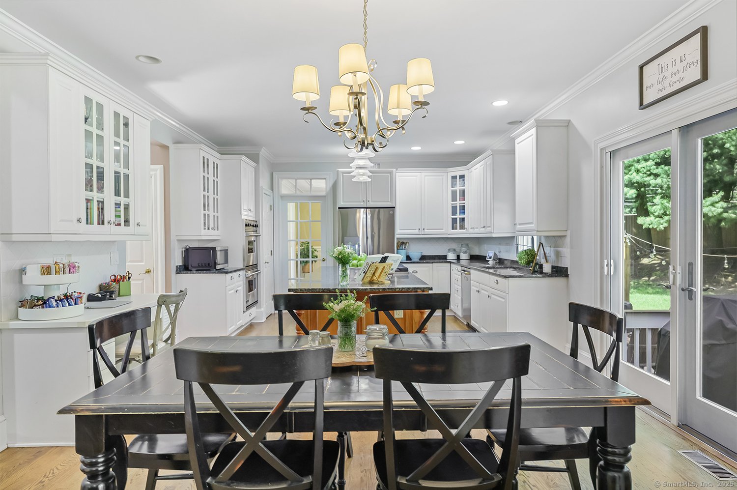 305 South Gate Lane Photo 13