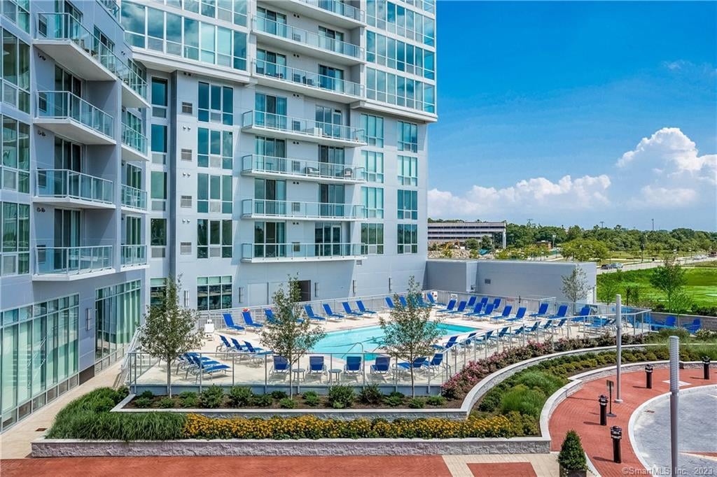 1 Harbor Point Road  #257 Photo 13