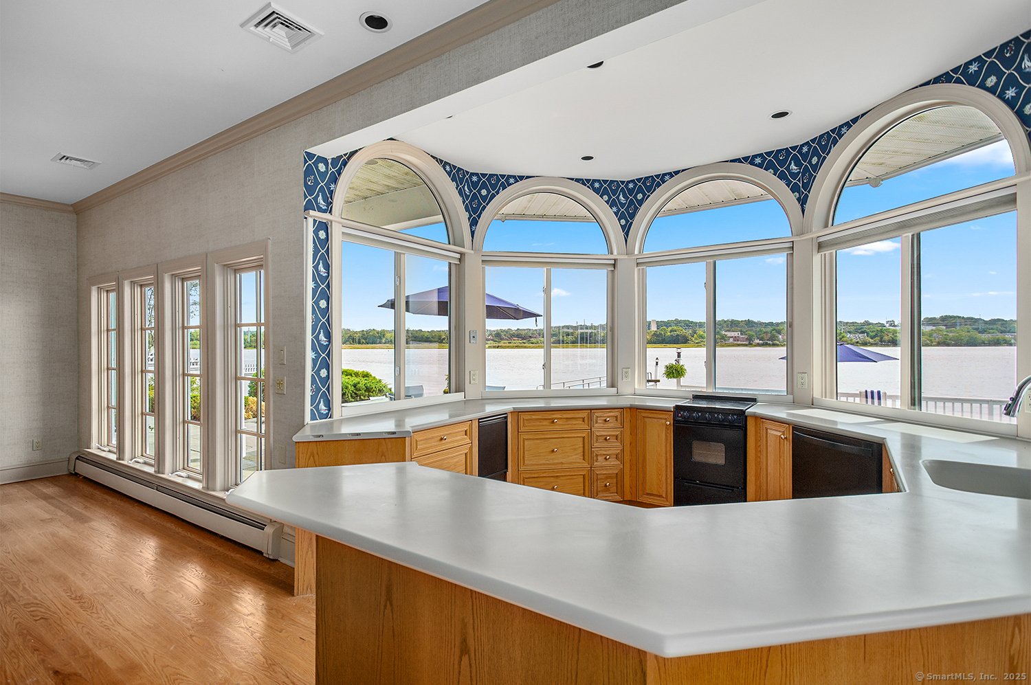 5060 Main Street Photo 19