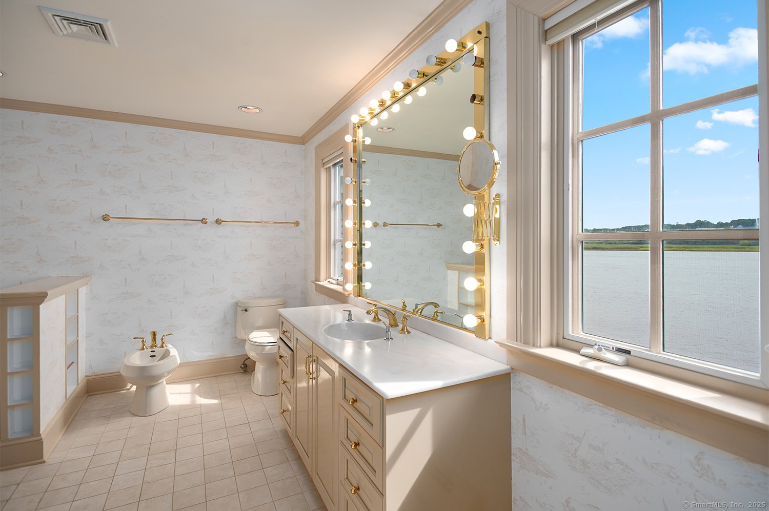 5060 Main Street Photo 28