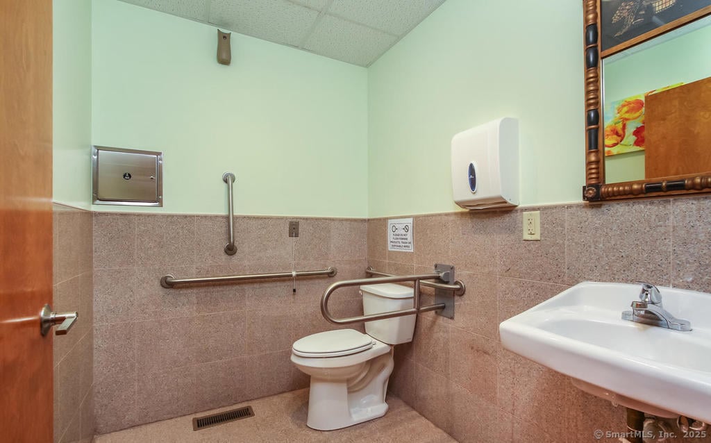 118 South Broad Street Photo 8