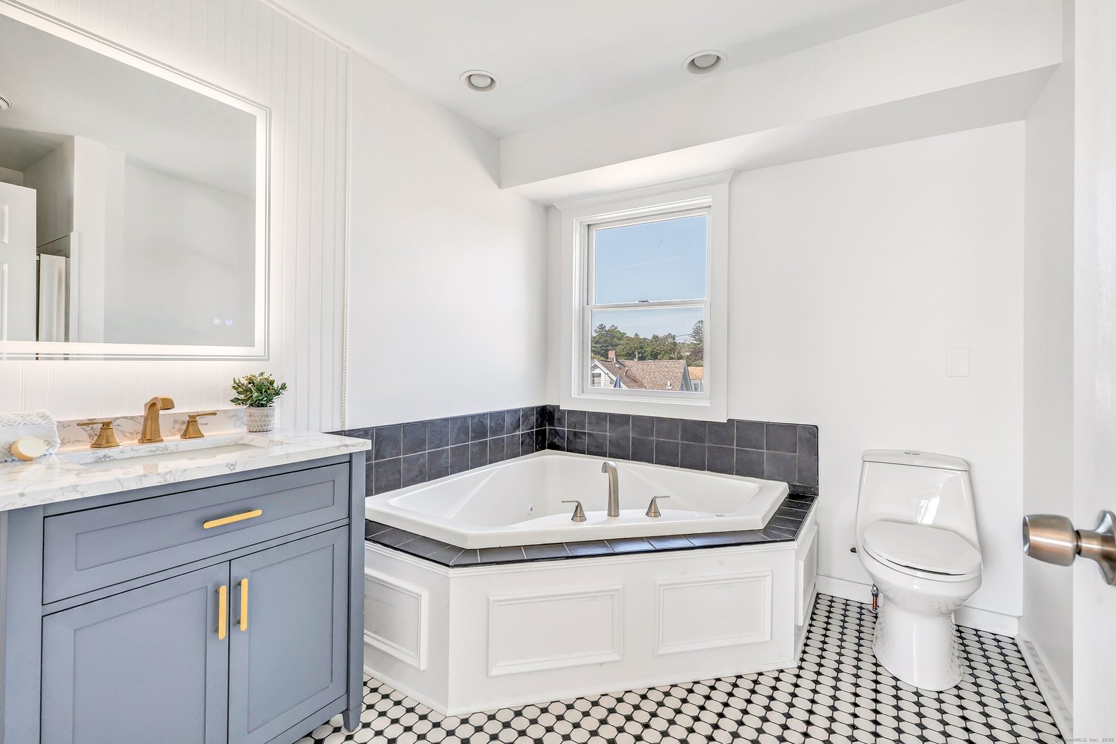 9 Stowe Avenue Photo 20