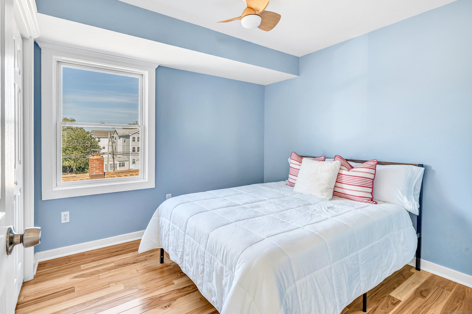 9 Stowe Avenue Photo 26