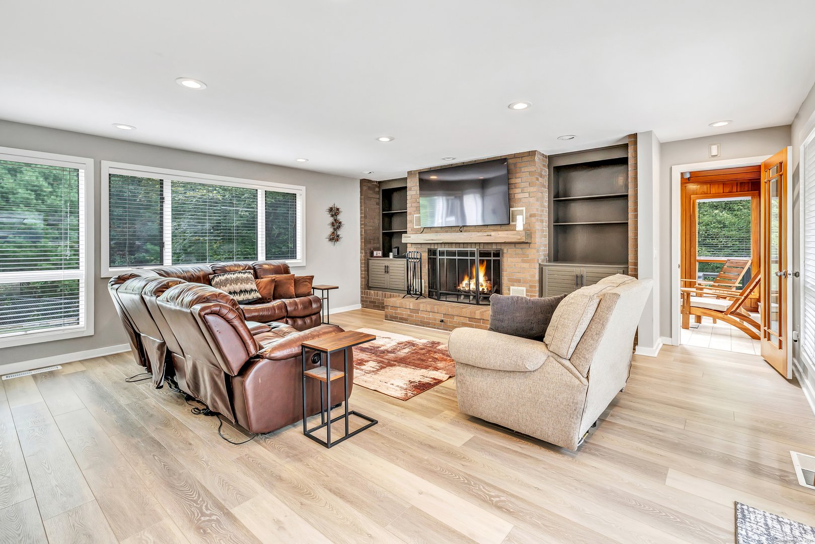 28 Strawberry Lane Photo 20