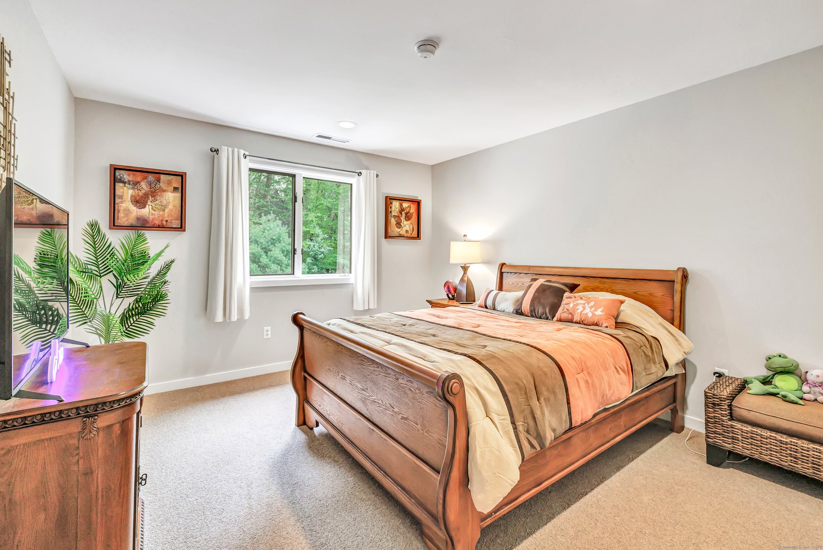 28 Strawberry Lane Photo 32