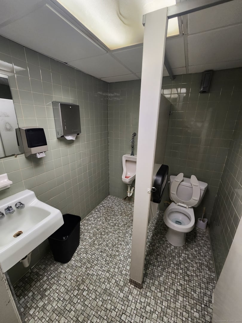 37 Orlando Street Photo 23