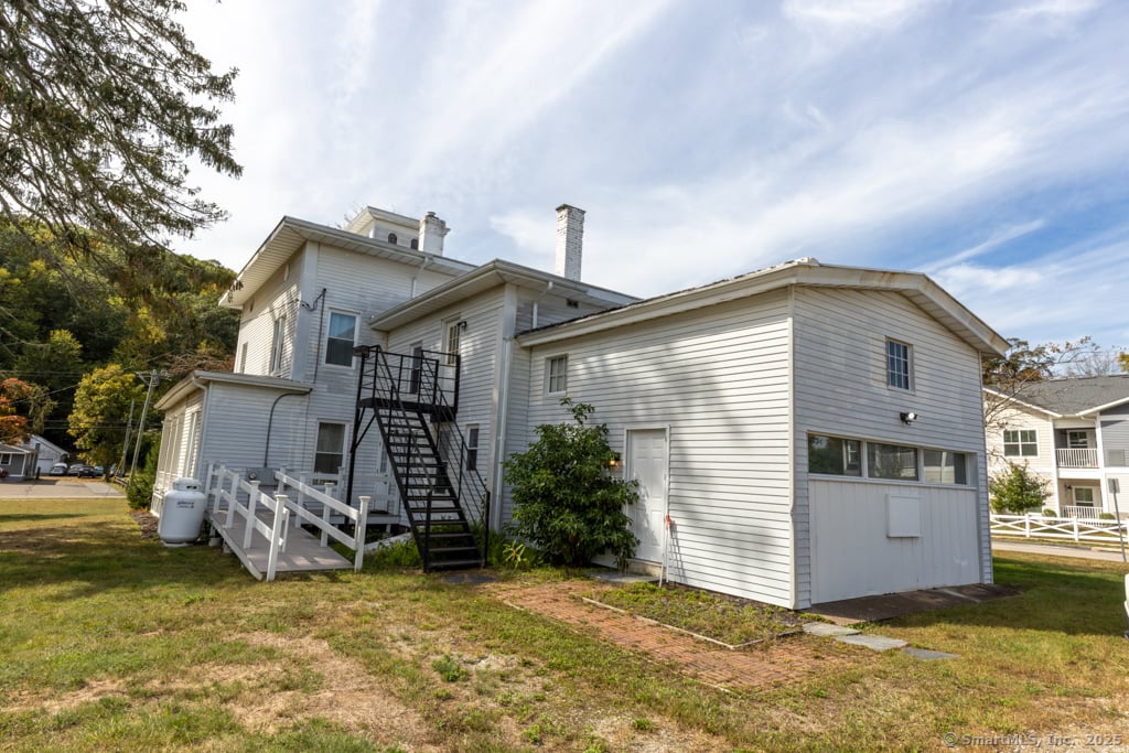 1572 Saybrook Road Photo 29