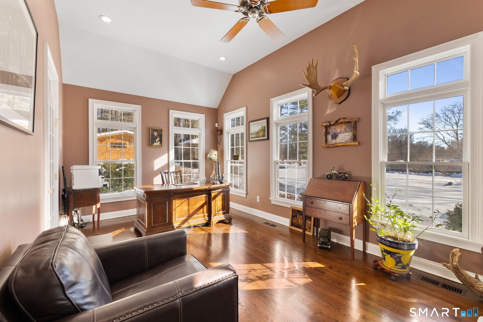 16 Robin Hood Lane Photo 22