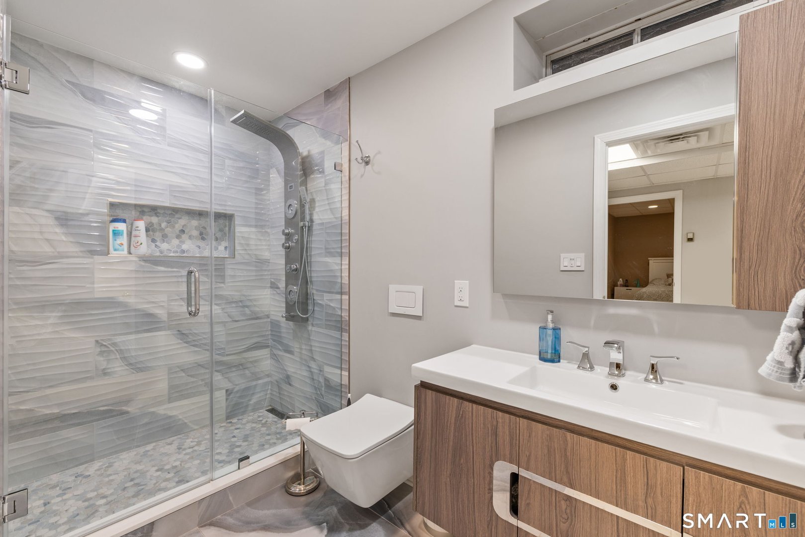 16 Robin Hood Lane Photo 37