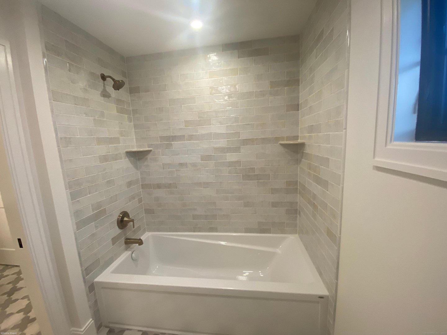 52 Westenhook Terrace Photo 15