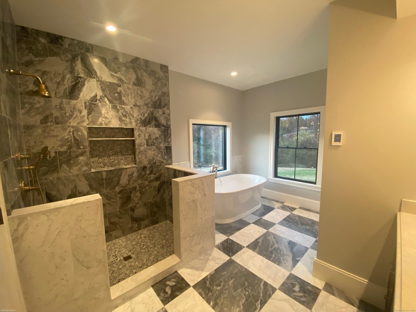 52 Westenhook Terrace Photo 16