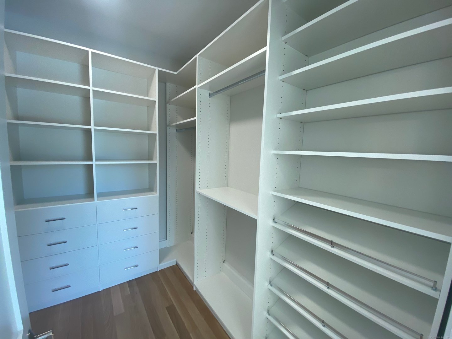 52 Westenhook Terrace Photo 40